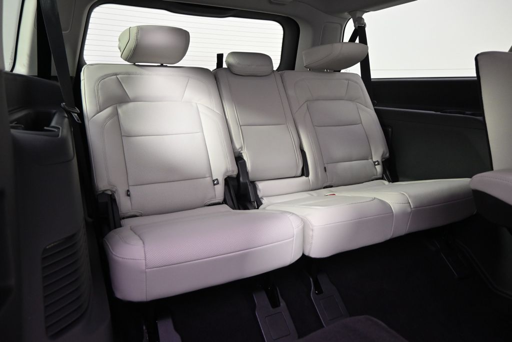 New 2026 White Lincoln Reserve image 19