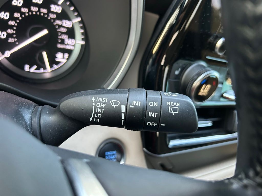 2021 Toyota Highlander XLE 22
