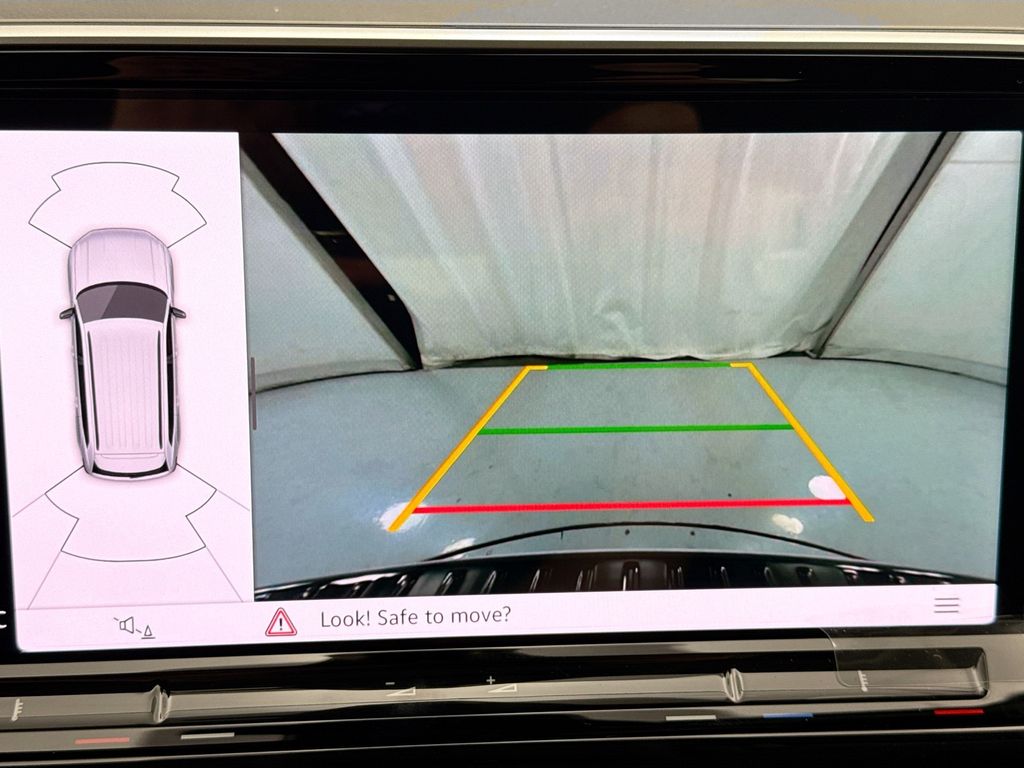 Thumbnail: 2026 Volkswagen Atlas - 14