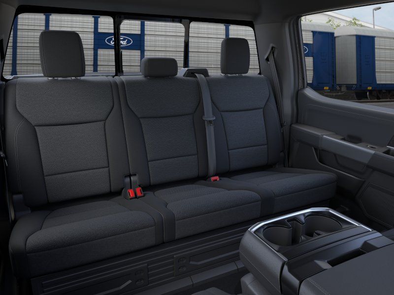 New 2026 Carbonized Gray Metallic Ford XLT image 11