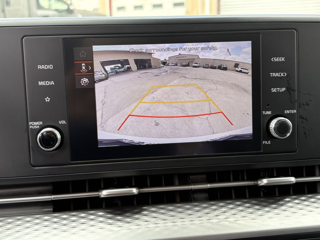 Used 2024 Snow White Pearl Kia LX image 18