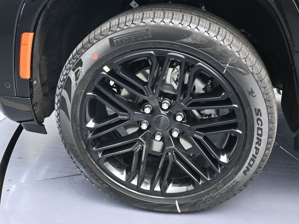 New 2026 High Gloss Black Jeep Limited Reserve image 26