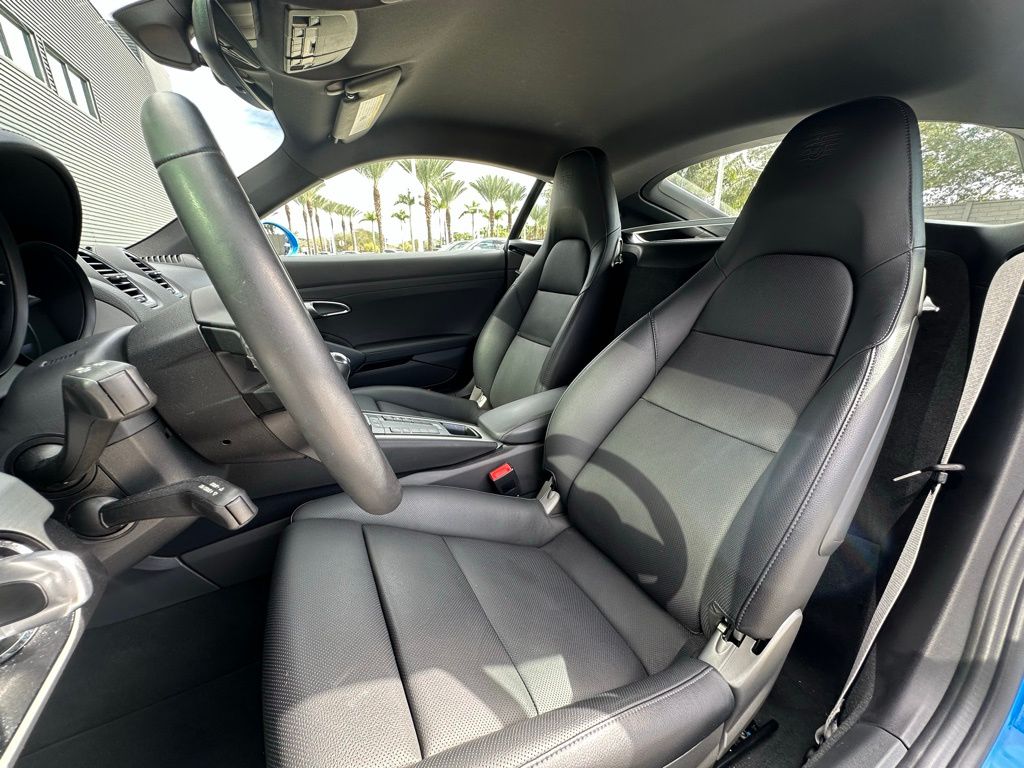 Thumbnail: 2025 Porsche 718 Cayman - 10