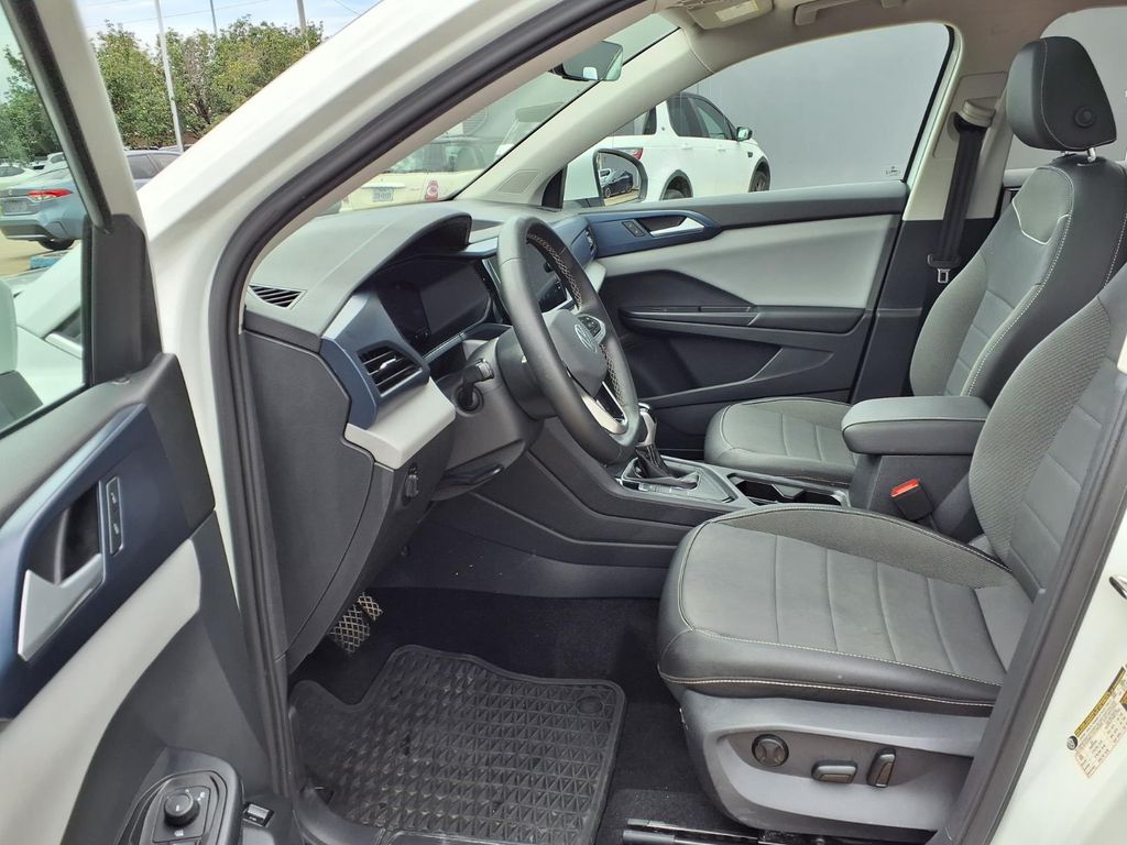 2023 Volkswagen Taos 1.5T SE White at DeMontrond Auto Country