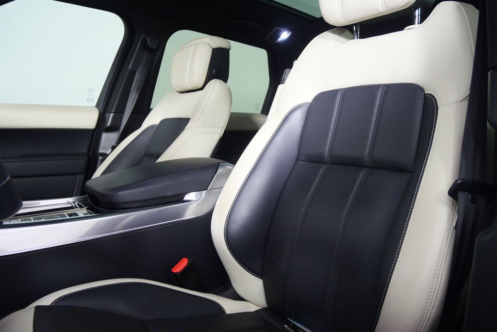 Thumbnail: 2019 Land Rover Range Rover Sport - 11