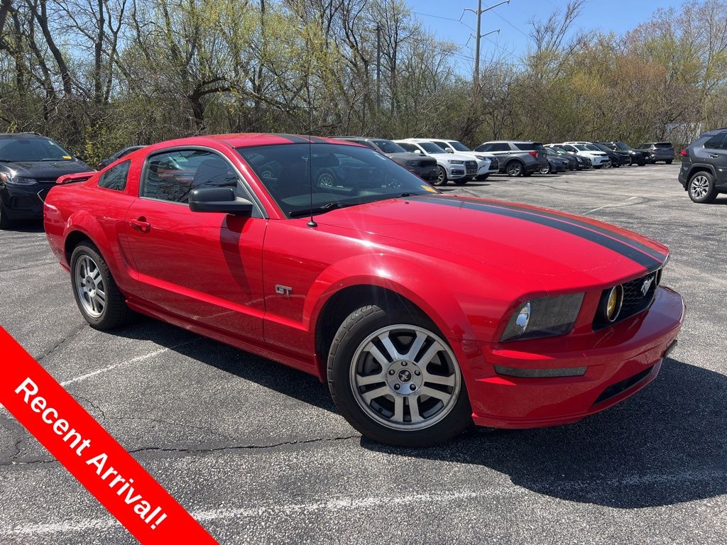 2006 Ford Mustang GT Deluxe