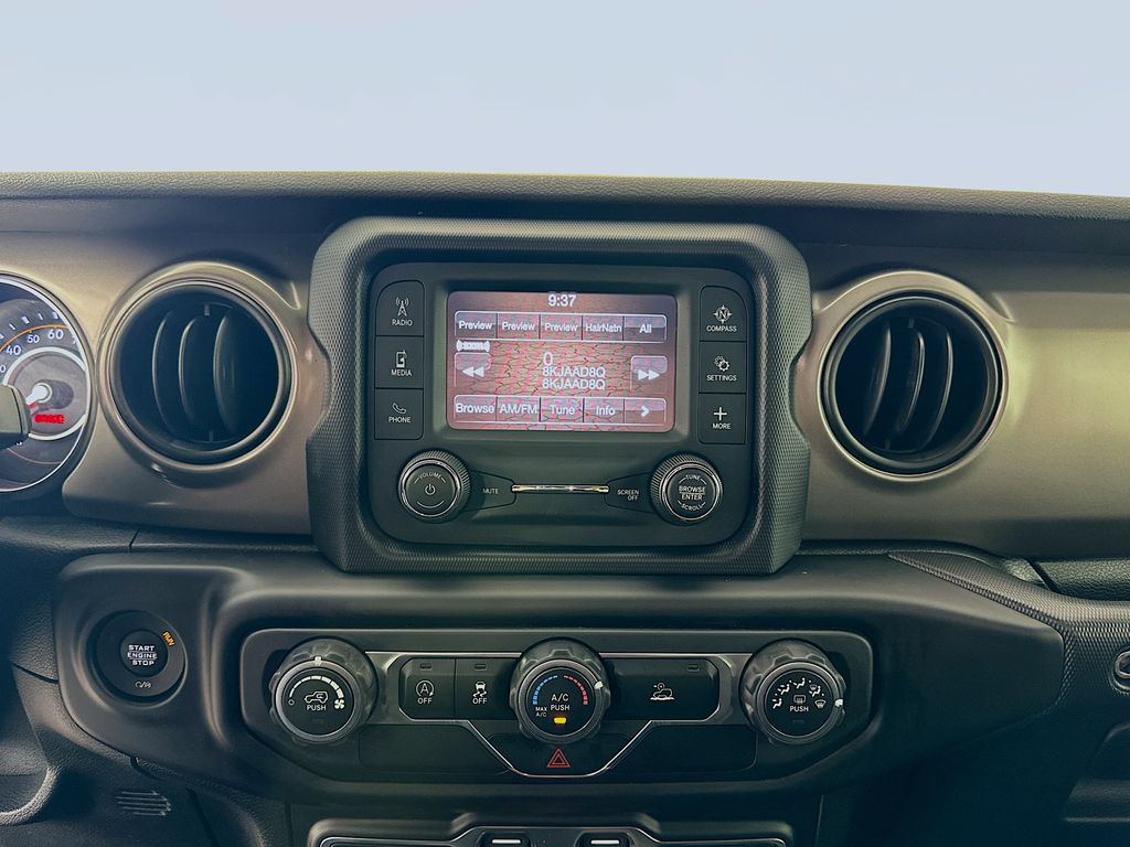 Thumbnail: 2020 Jeep Gladiator - 14