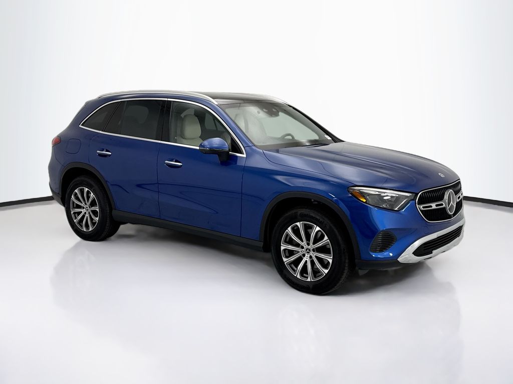 Thumbnail: 2026 Mercedes-Benz GLC - 3