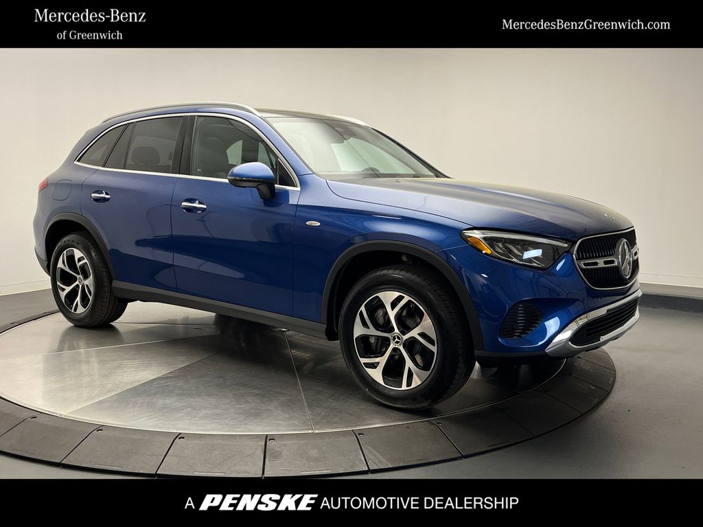 2025 Mercedes-Benz GLC 350 Hero Image