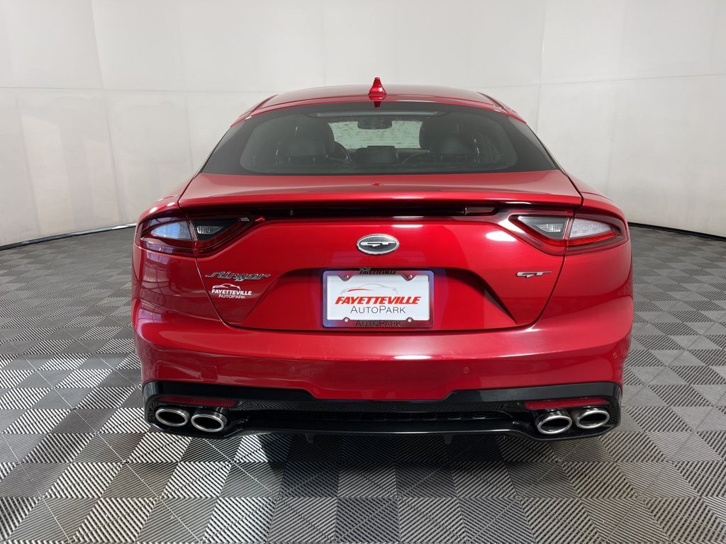 Thumbnail: 2018 Kia Stinger - 12