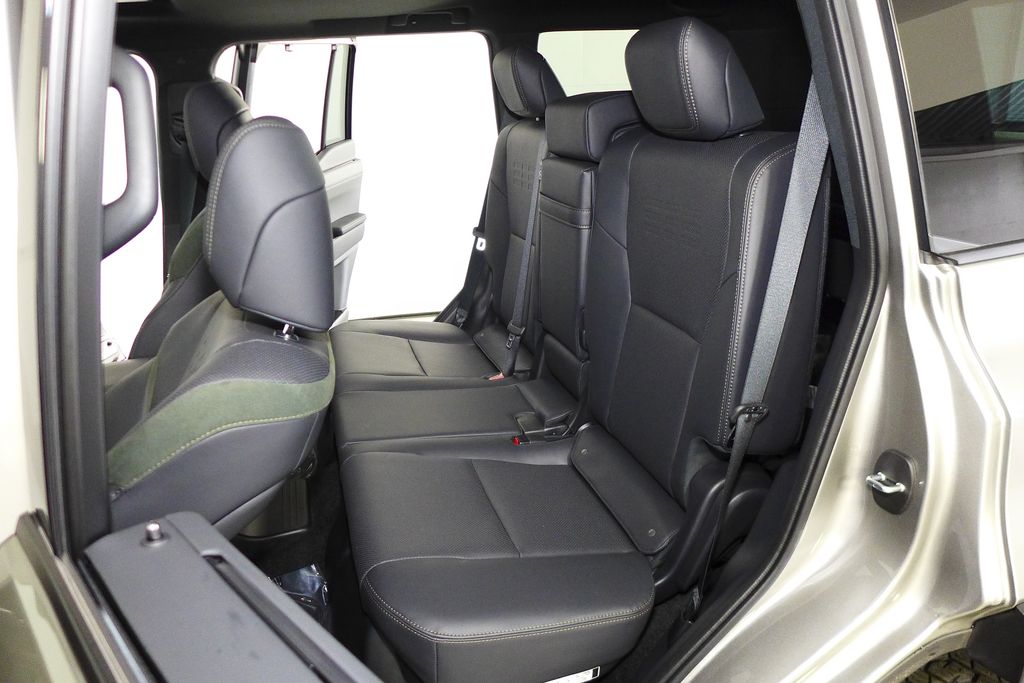 Thumbnail: 2024 Lexus GX - 21