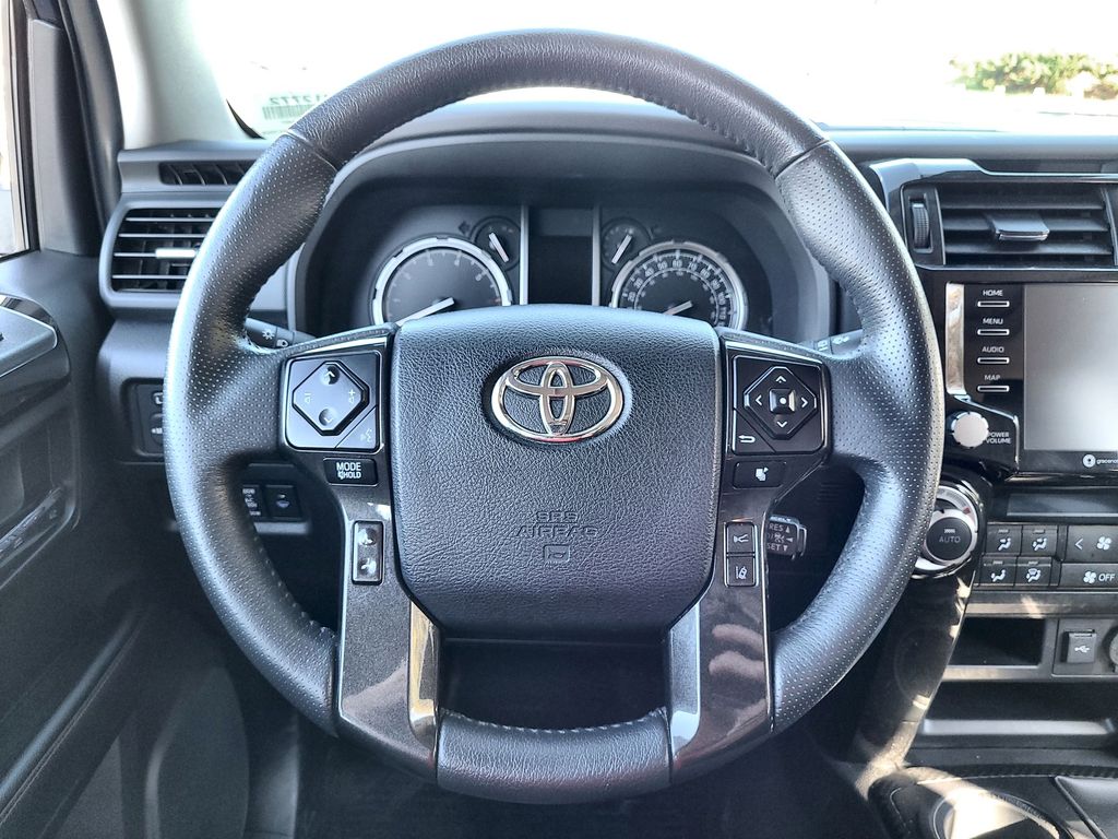 2022 Toyota 4Runner TRD Off Road 14