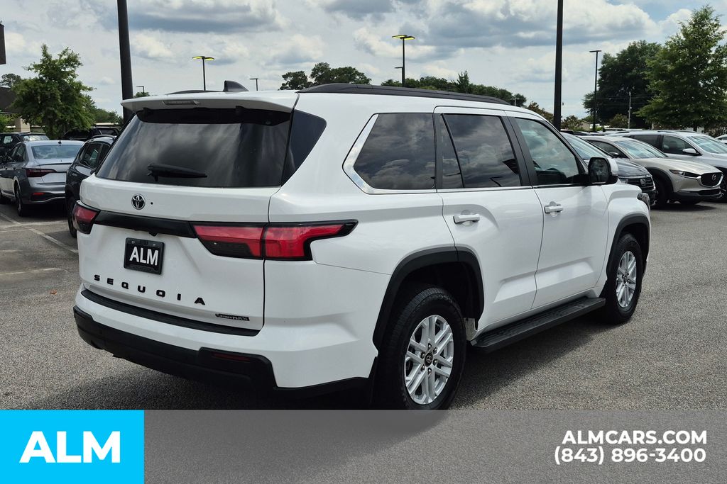 Used 2025 White Toyota SR5 image 5