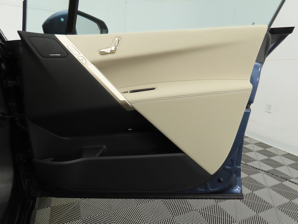 Thumbnail: 2026 BMW iX - 24