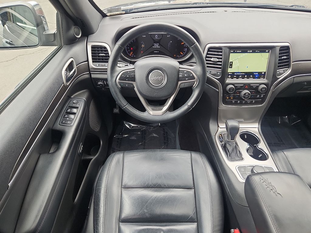 Thumbnail: 2018 Jeep Grand Cherokee - 12