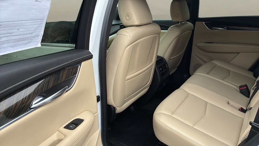 used 2018 Cadillac XT5 car, priced at $19,500