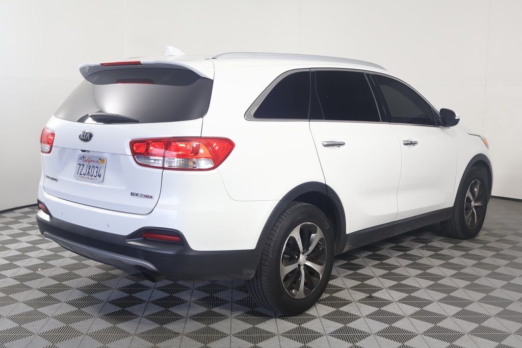 2017 Kia Sorento EX 4