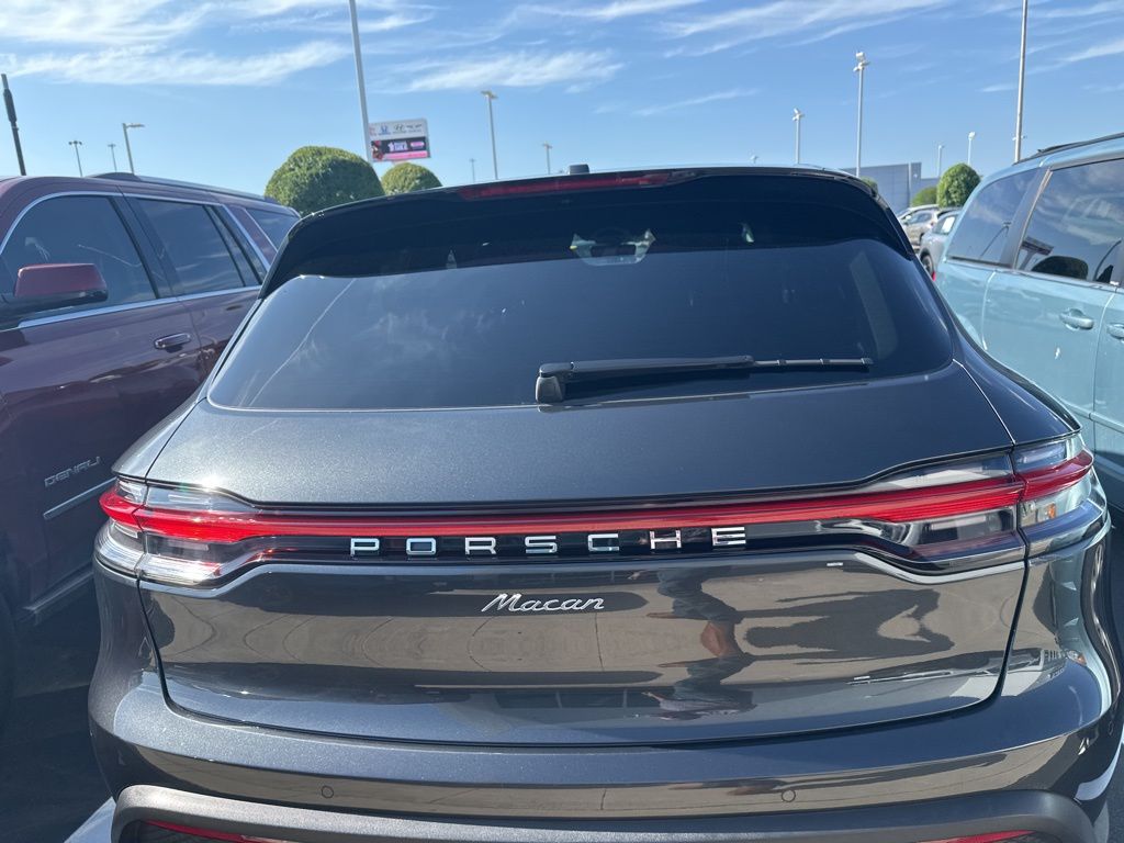 2022 Porsche Macan Base 7