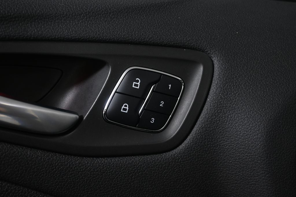 Thumbnail: 2016 Ford Escape - 29