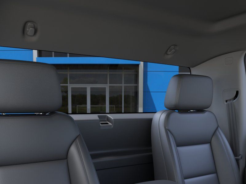 New 2026 Summit White Chevrolet WT image 24