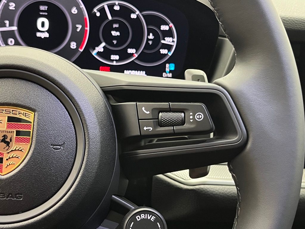 Thumbnail: 2026 Porsche Cayenne - 14