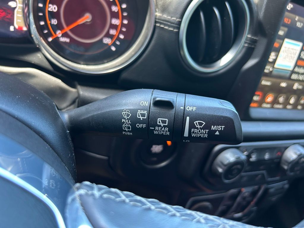 Thumbnail: 2022 Jeep Wrangler - 18