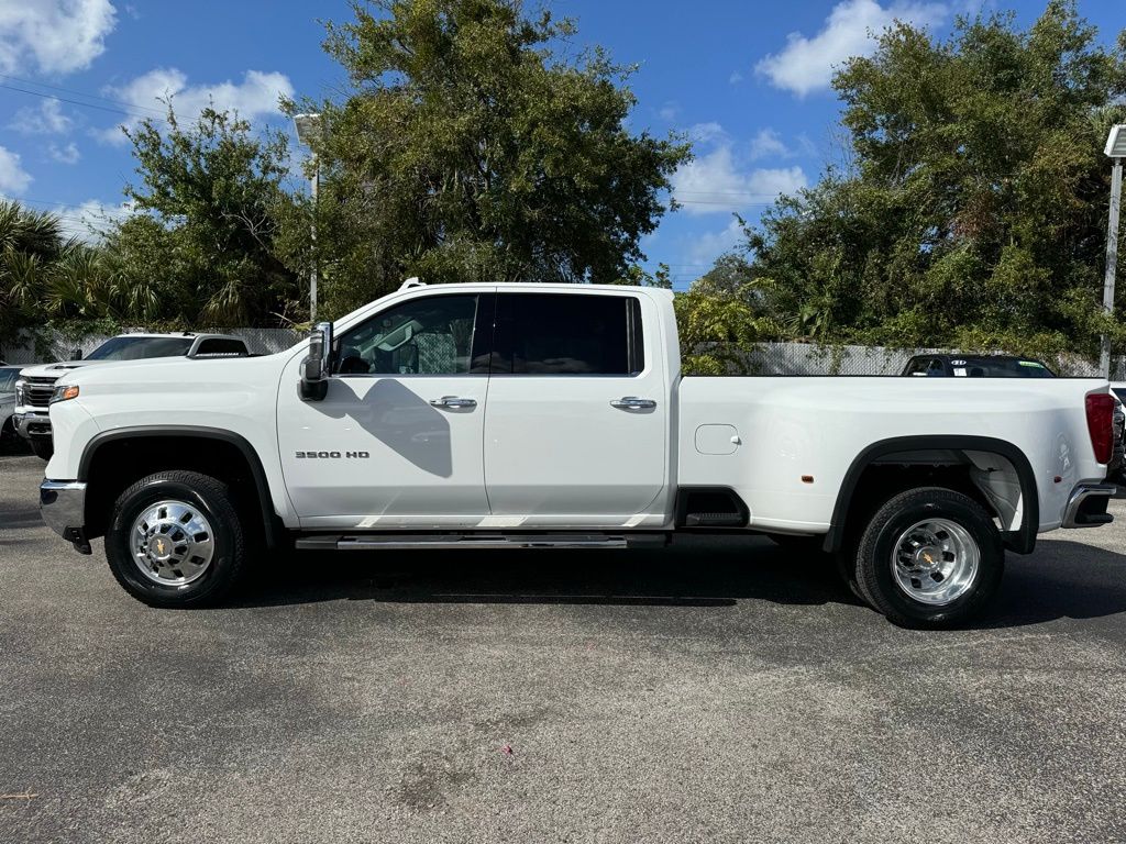 2024 Chevrolet Silverado 3500HD LTZ 5