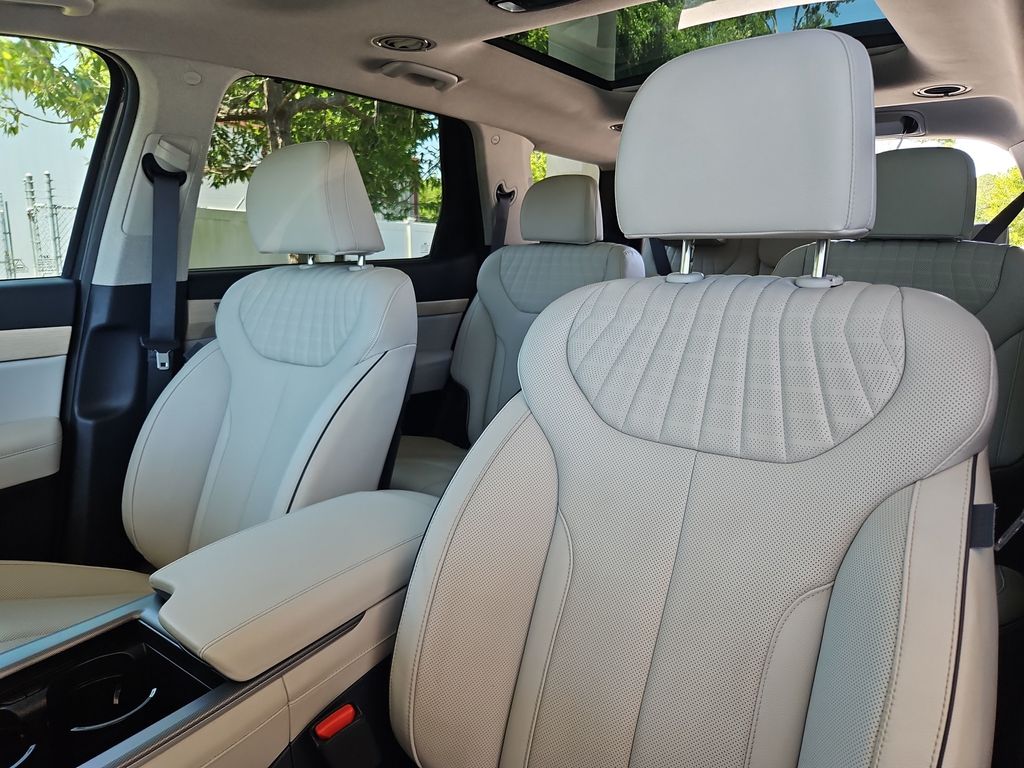 2024 Hyundai Palisade Limited Gray at Jones Ford