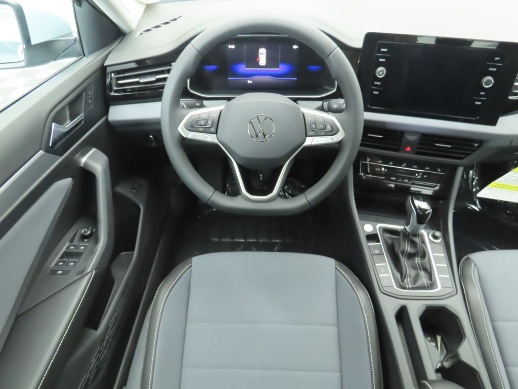 Thumbnail: 2026 Volkswagen Jetta - 10