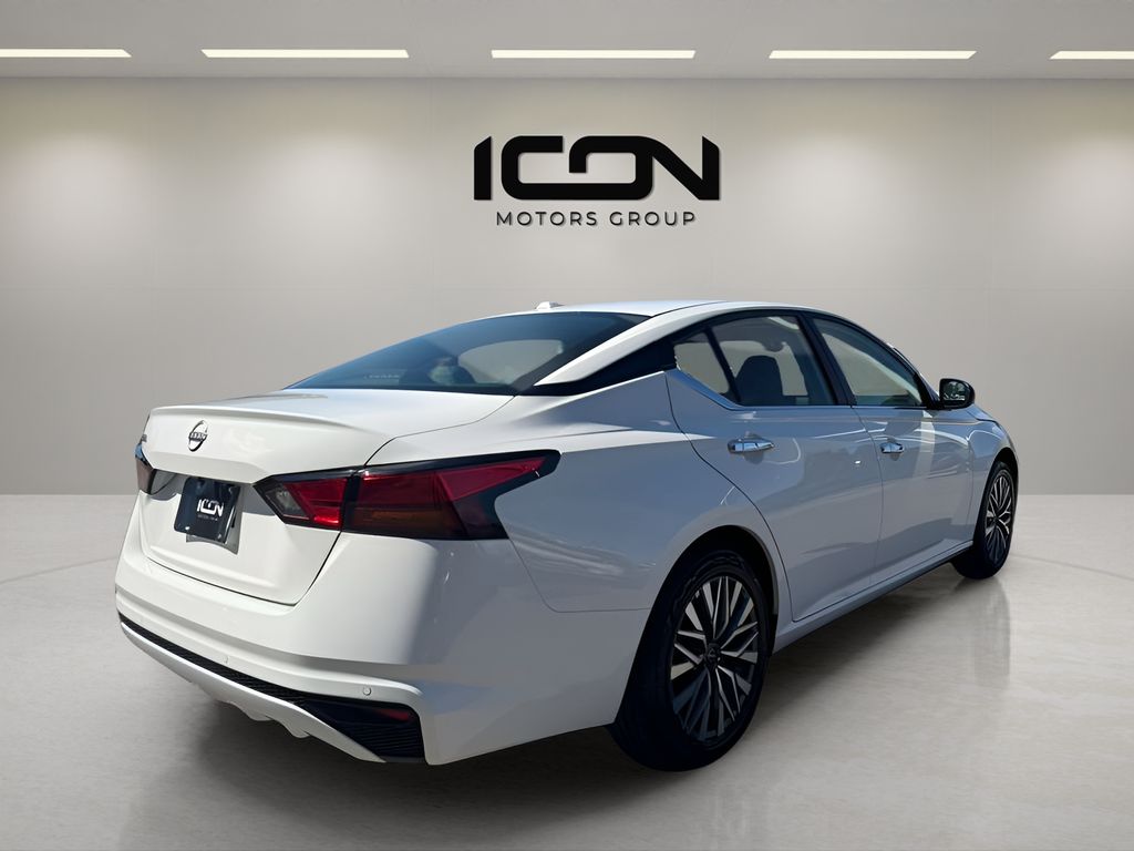 Used 2025 Nissan Altima Sedan