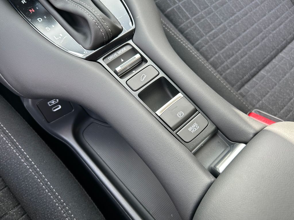 Thumbnail: 2026 Honda HR-V - 31