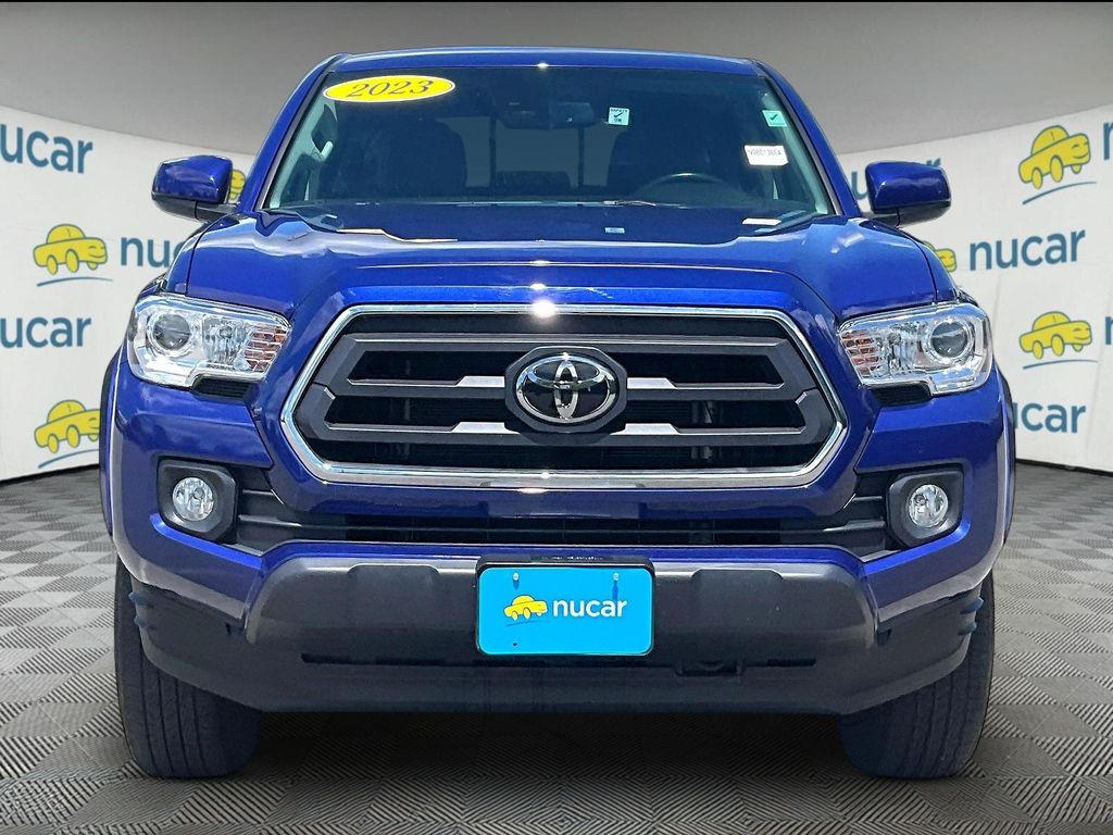 2023 Toyota Tacoma — photo 2