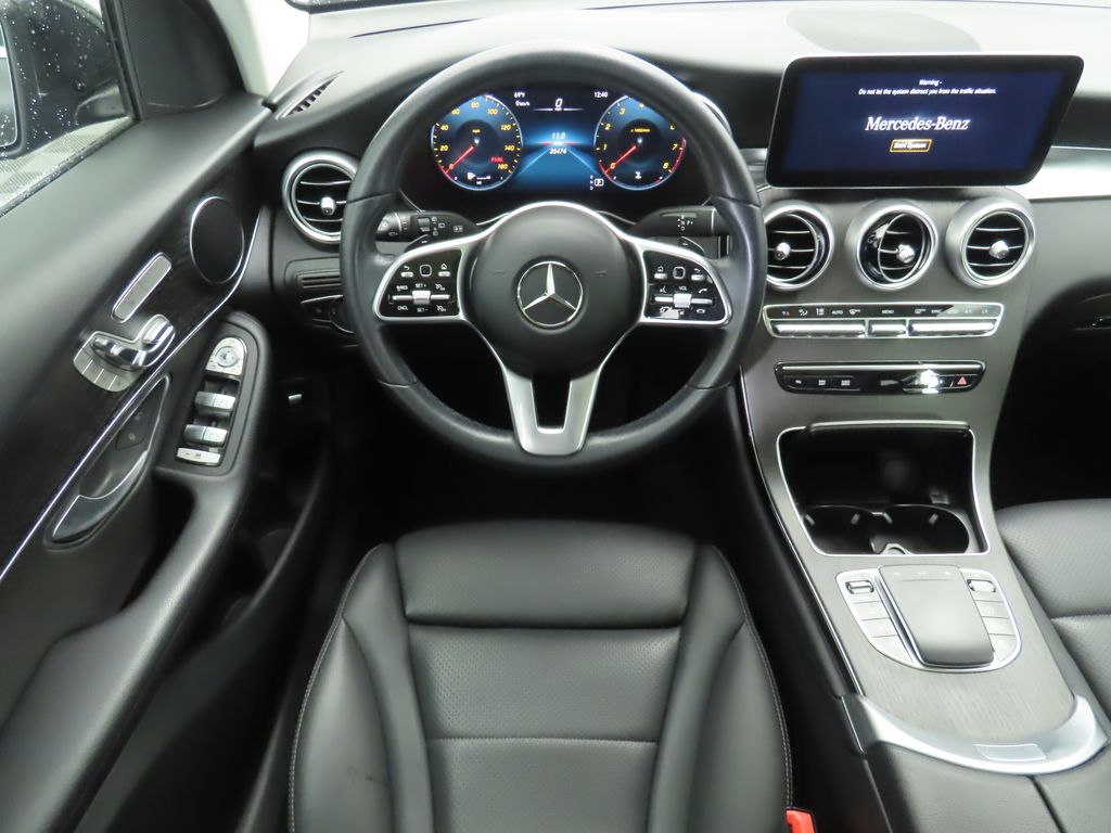 Thumbnail: 2022 Mercedes-Benz GLC - 10