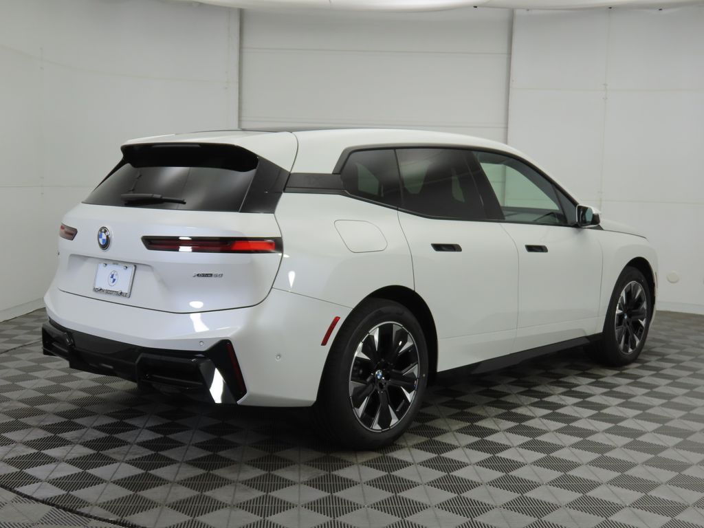 Thumbnail: 2026 BMW iX - 5