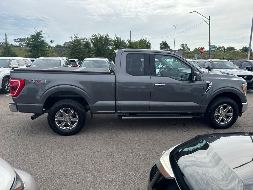 2023 Ford F-150 XLT photo 12