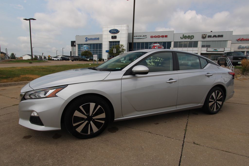 Used 2022 Nissan Altima Sedan