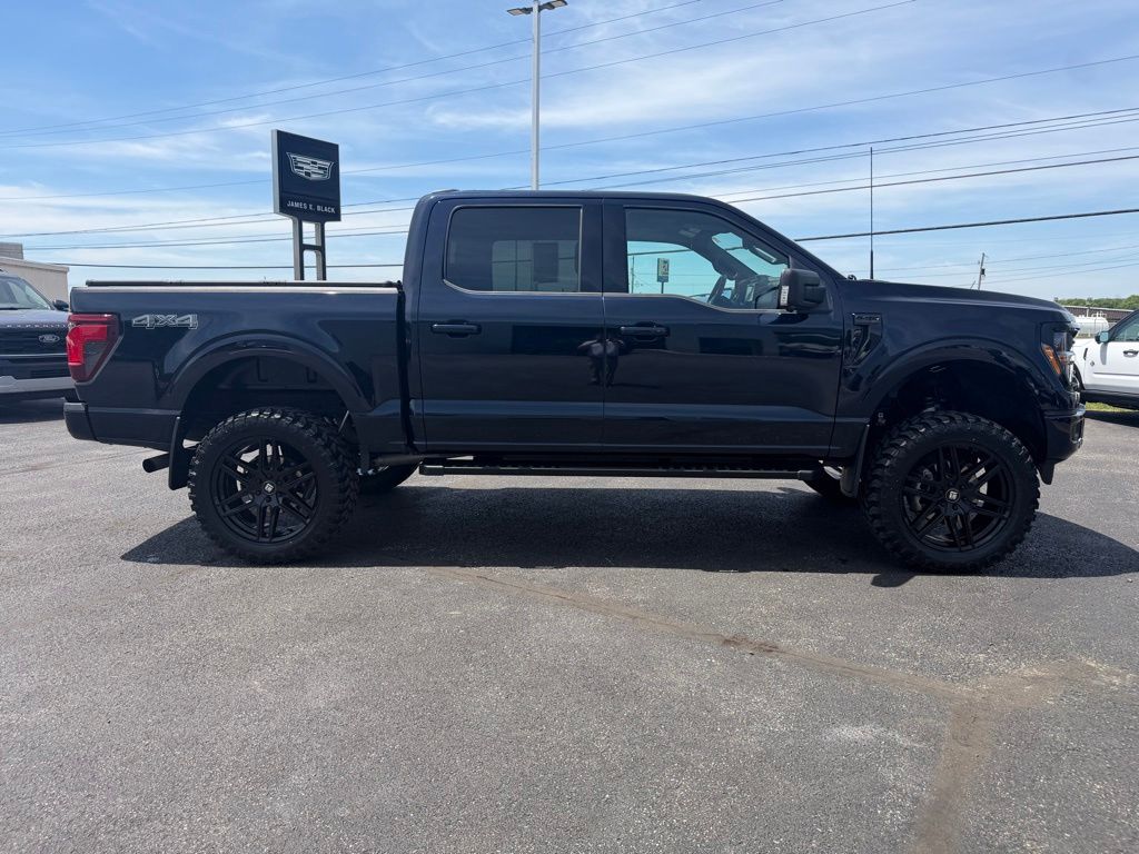 2024 Ford F-150 XLT - 8