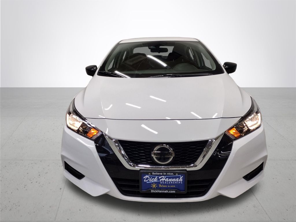 2022 Nissan Versa 1.6 S