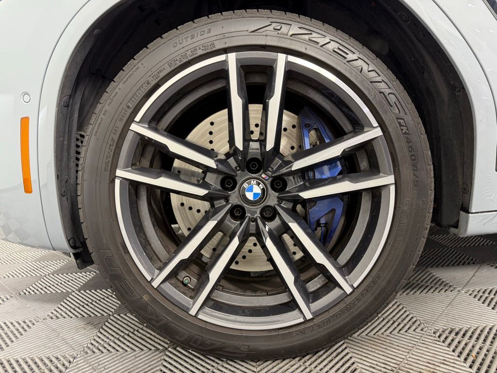 Thumbnail: 2025 BMW X4 - 9