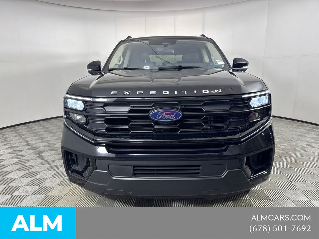 Used 2025 Black Ford Active image 3