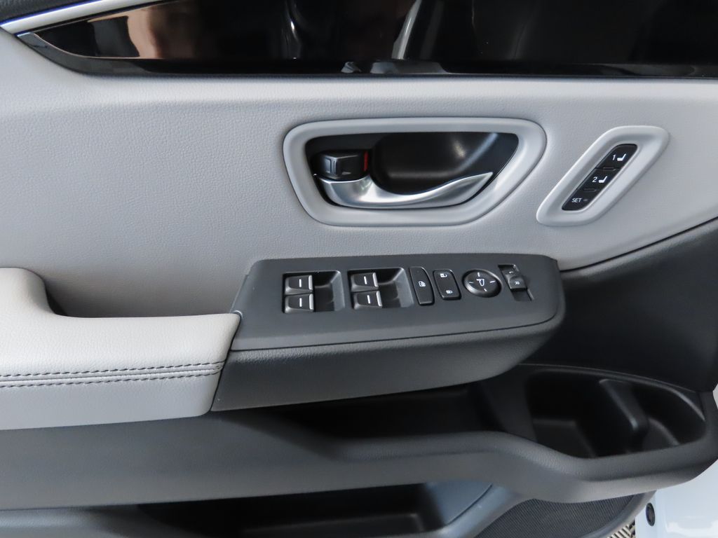 2025 Honda Pilot Touring 26