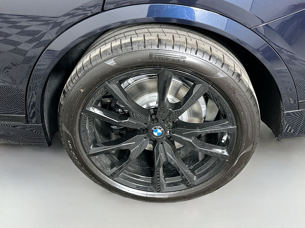 Thumbnail: 2026 BMW X7 - 23