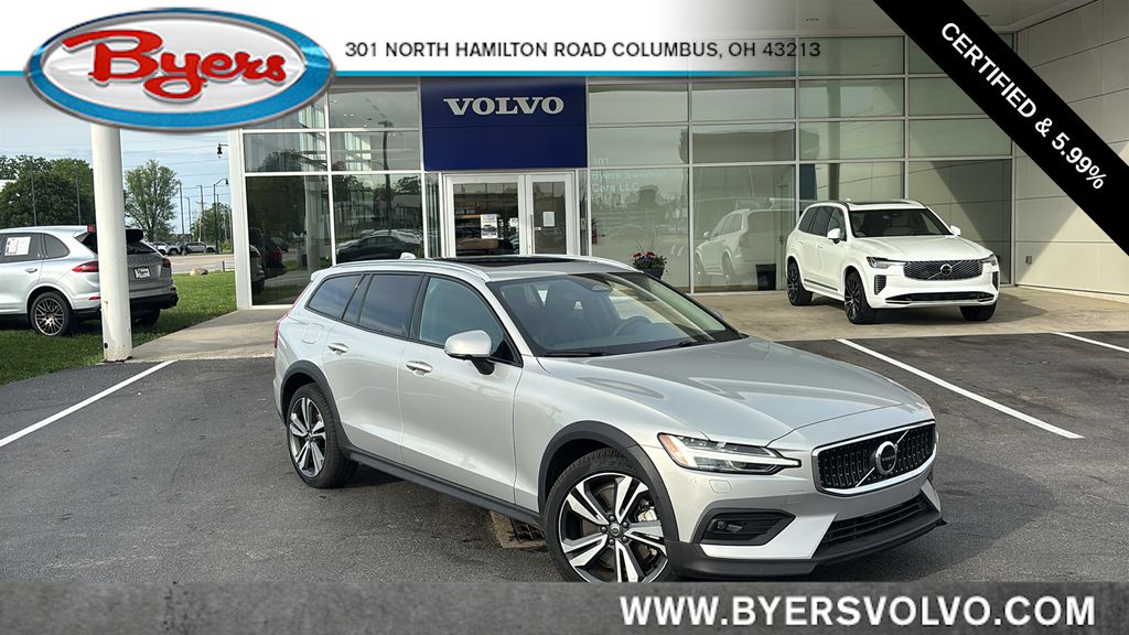 Silver Dawn Metallic 2025 Volvo V60 Cross Country B5 Plus AWD Wagon All-Wheel Drive Automatic