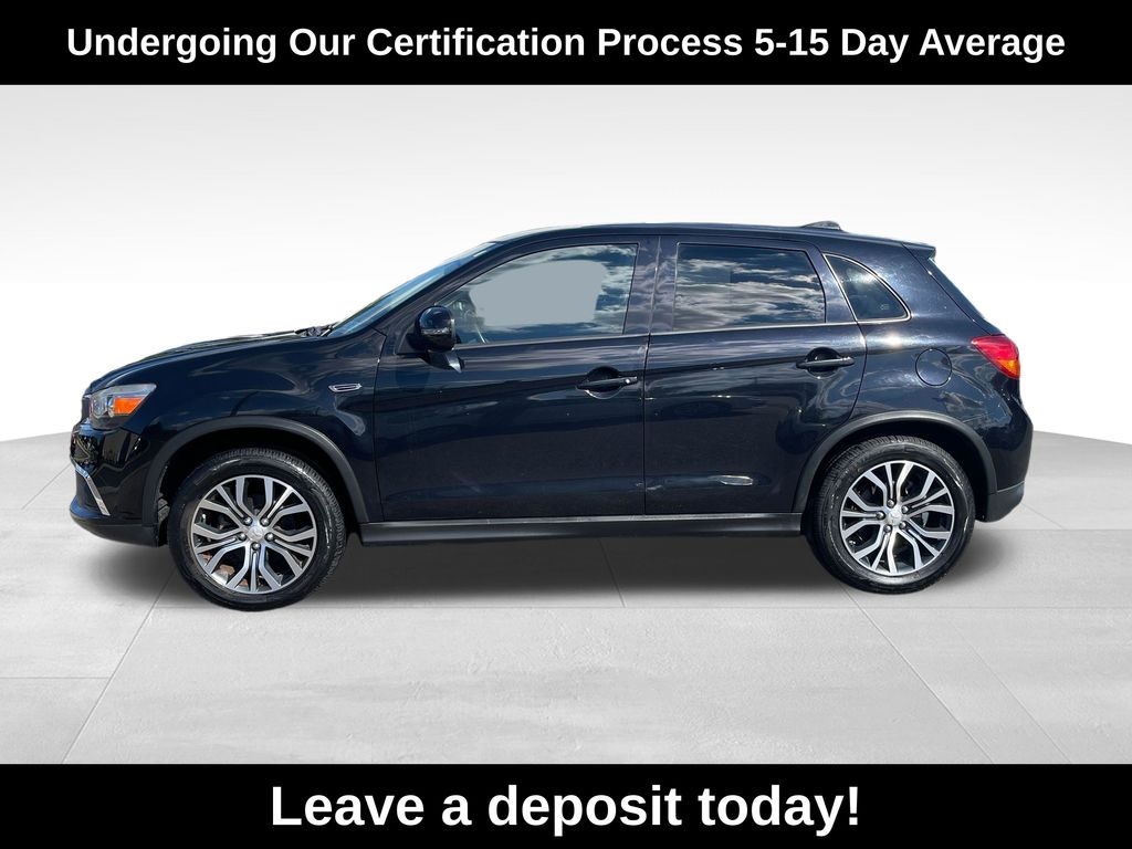 2017 Mitsubishi Outlander Sport Negro (Labrador Black Pearl) SUV/Crossover Tracción delantera Transmisión variable continua