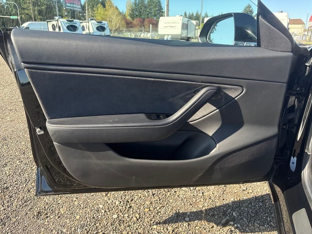 2018 Black Tesla Model 3 Long Range RWD Sedan