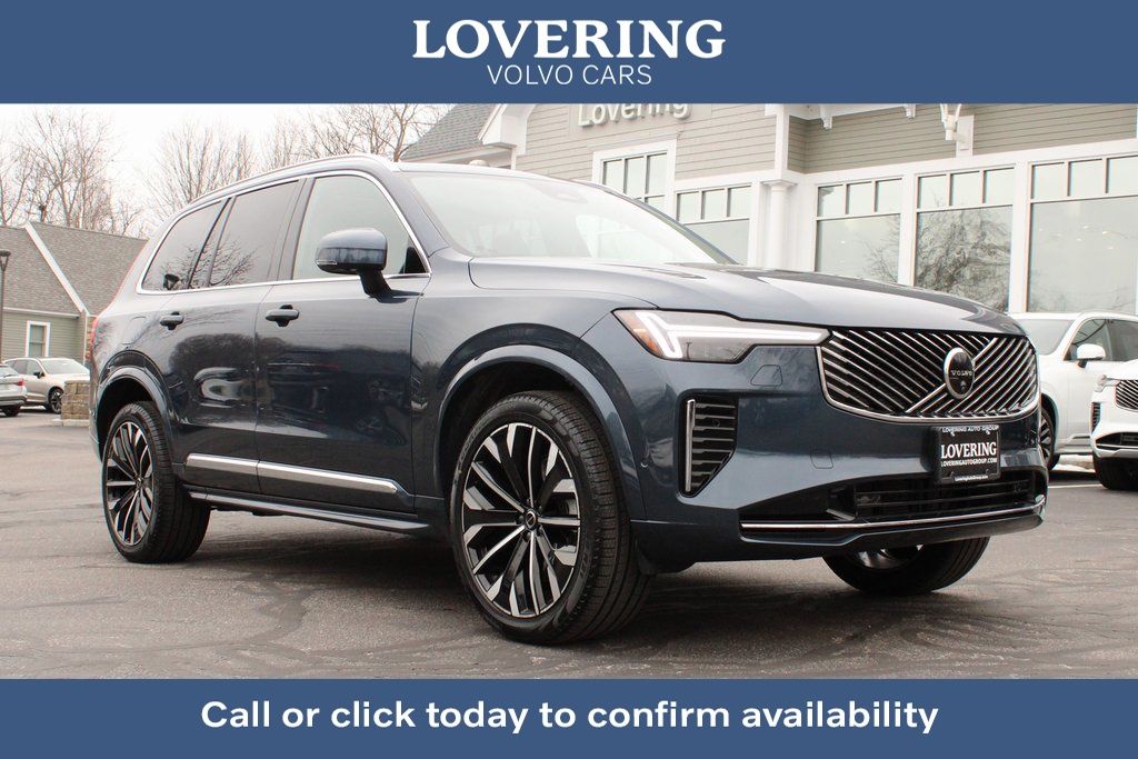 2025 Volvo XC90 B6 Plus Bright Theme 7-Passenger AWD