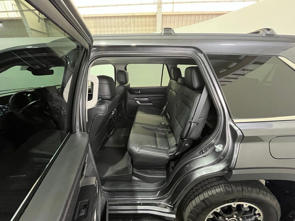2024 Toyota Sequoia SR5
