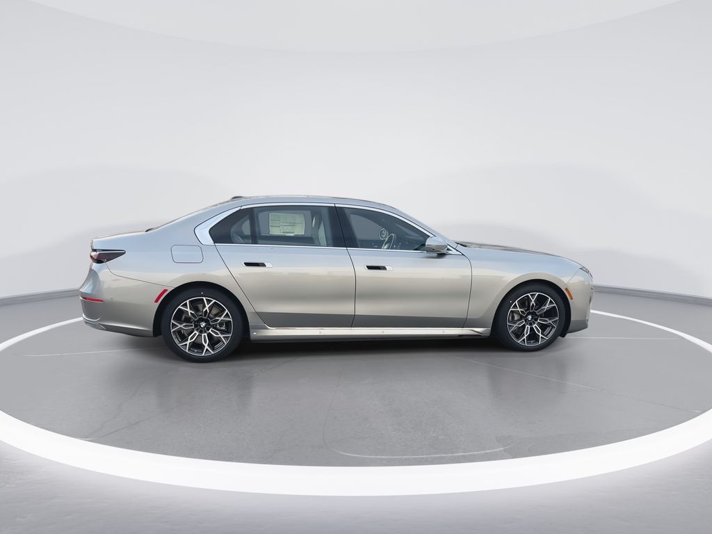 Thumbnail: 2026 BMW i7 - 9