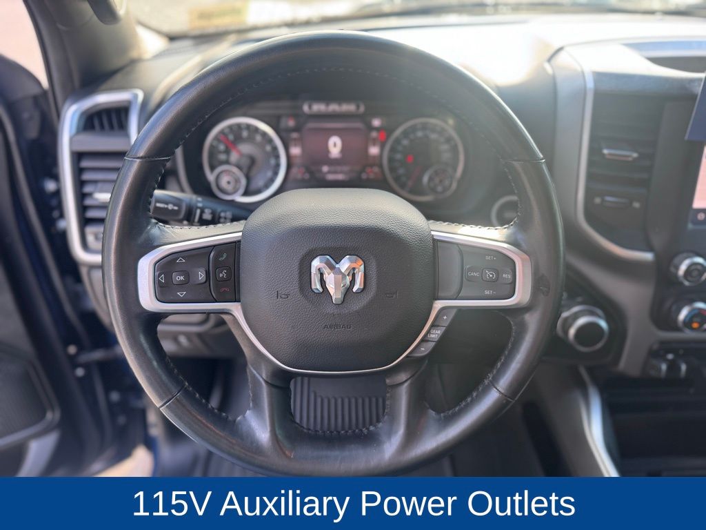 2022 Ram 1500 Big Horn Crew Cab 4x4 5'7" Box