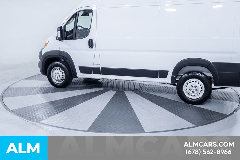 Used 2025 White Ram High Roof image 5
